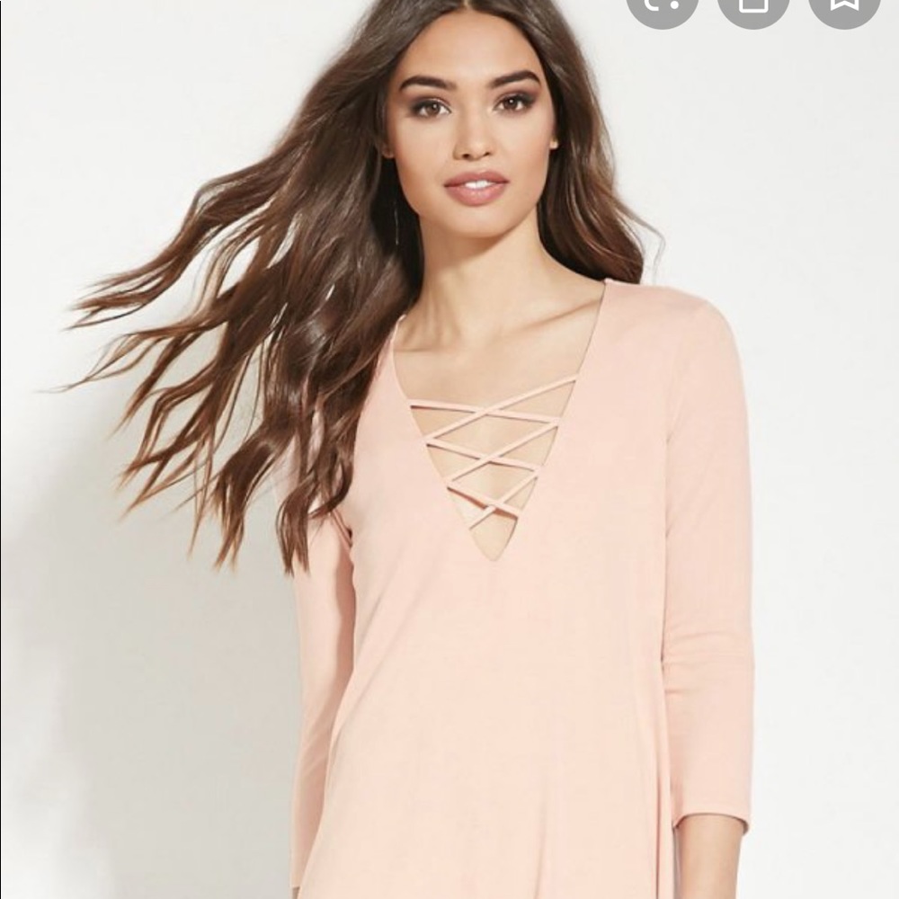 Forever 21 3/4 Sleeve V-Neck Tee Women’s Small